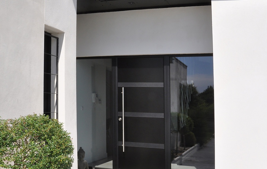 Notre gamme de portes d'entrée en ALU CLASSIQUE et CONTEMPORAINE à Troyes